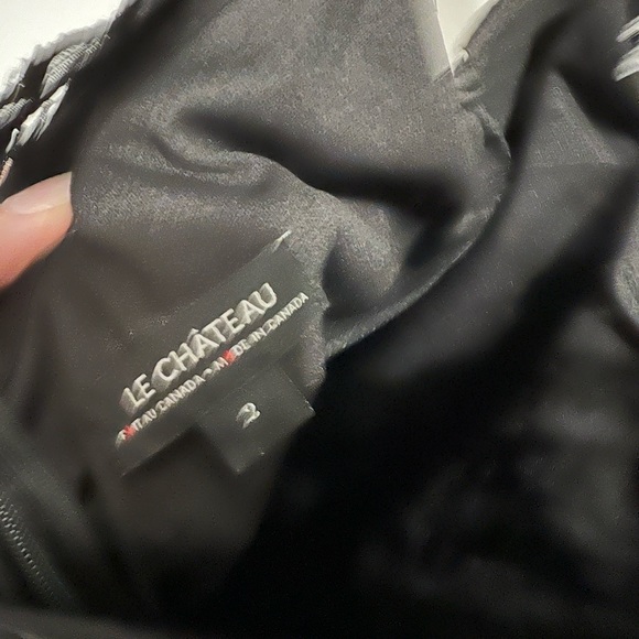 Le Chateau LBD Knee Length - Picture 2 of 3